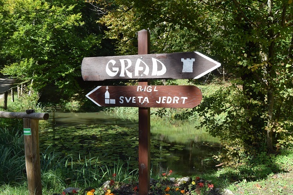 Grad Pišece - Čas za izlet